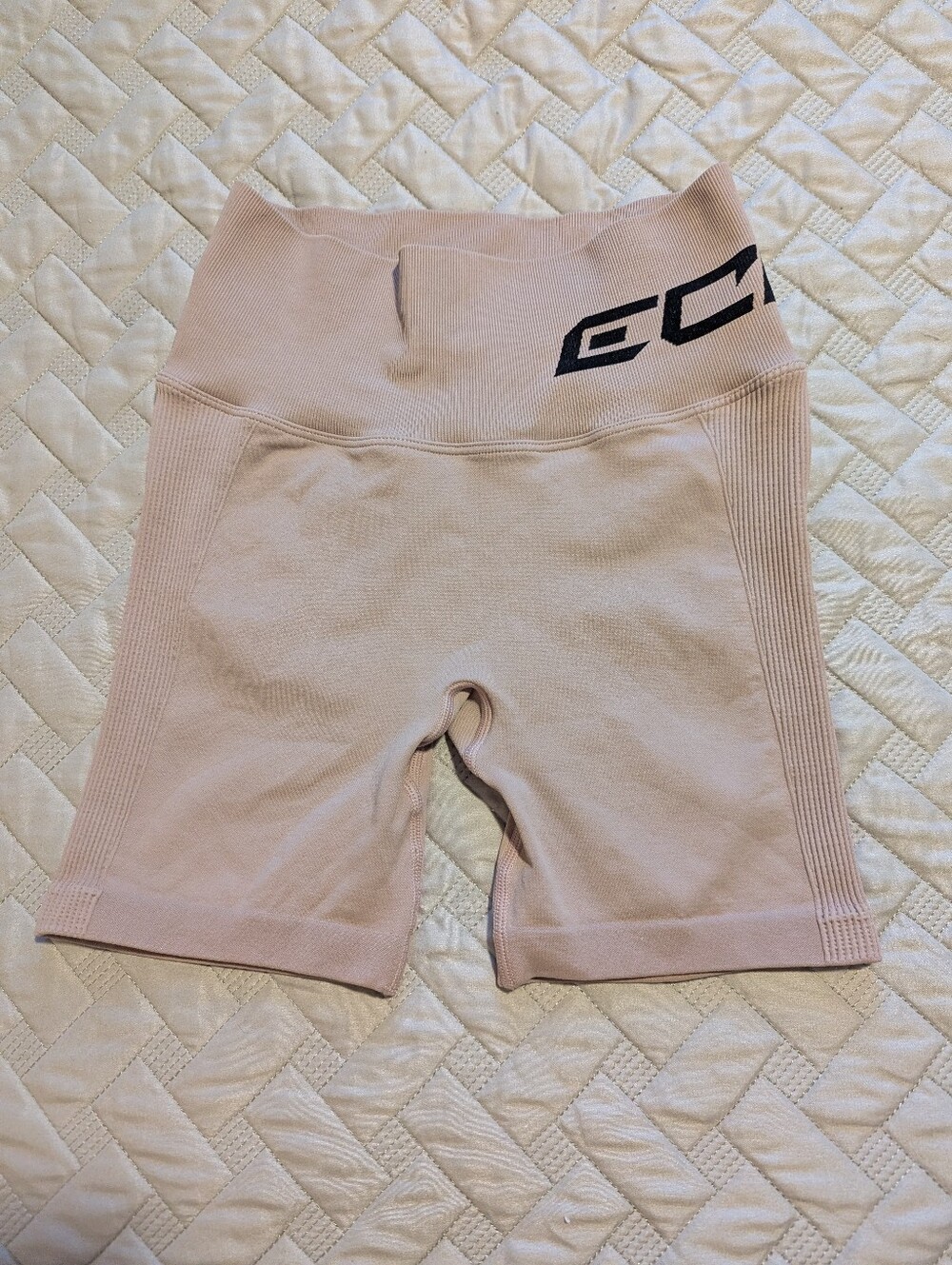 ECHT Arise Scrunch Butt Shorts Sz.S